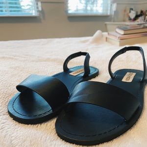 Steve Madden black sandals